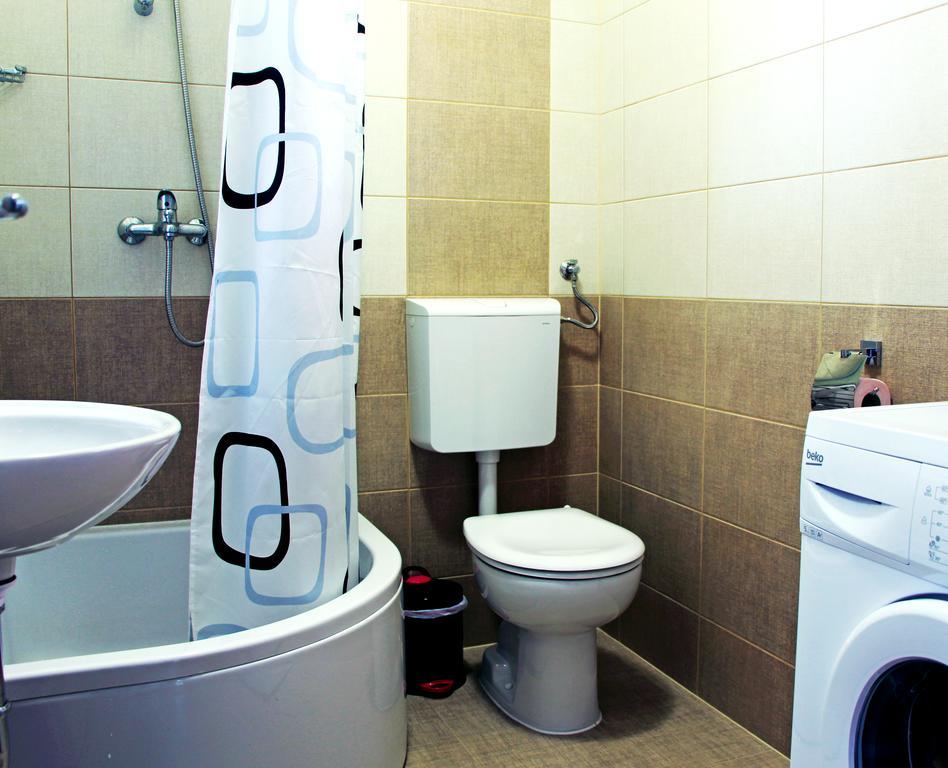 Apartment Ljubica Kastel Gomilica Kaštela Екстериор снимка